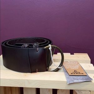 COPY - Prana Leathwr belt size m / l NWT